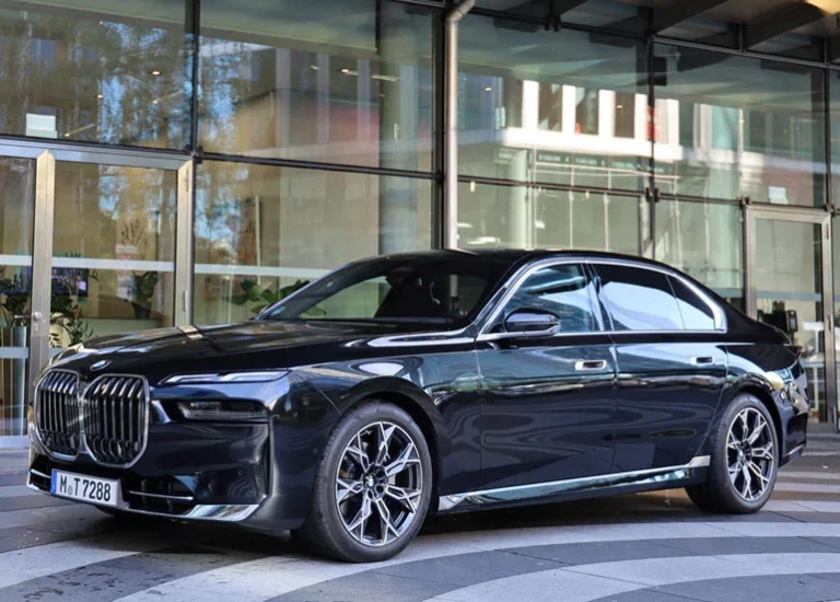 BMW 740 d X-drive Chauffeur Service